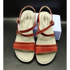 KEEN Rose City Sandals Womens Size 8.5, Red